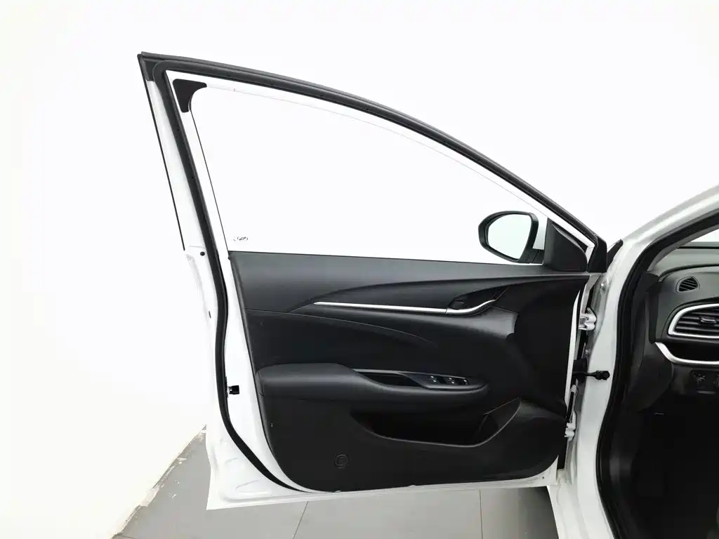 Buick Excelle — миниатюра 8