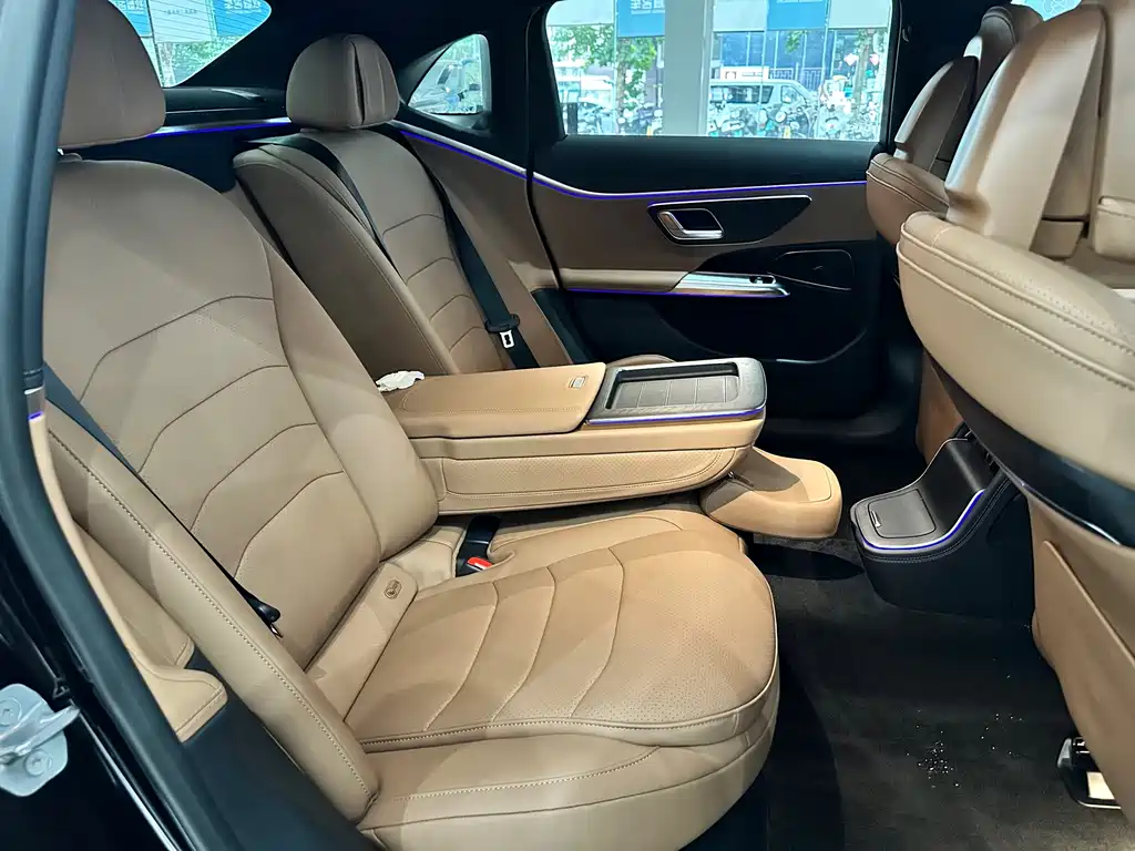 Mercedes-Benz E-Class New Energy — миниатюра 14