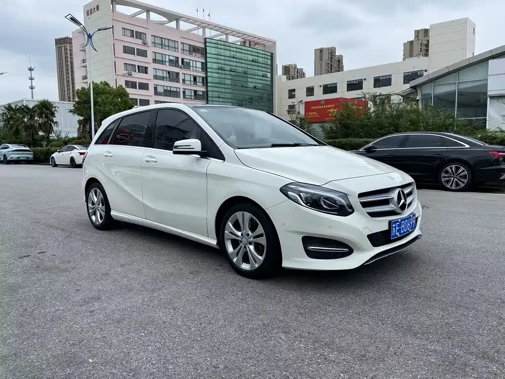 Mercedes-Benz B-Class — миниатюра 3