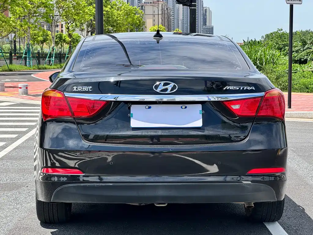 Hyundai Mistra — миниатюра 9