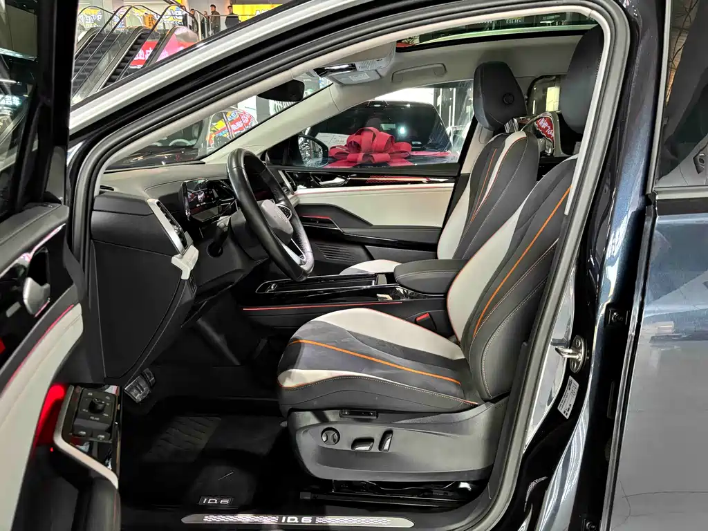 VOLKSWAGEN ID.6 CROZZ