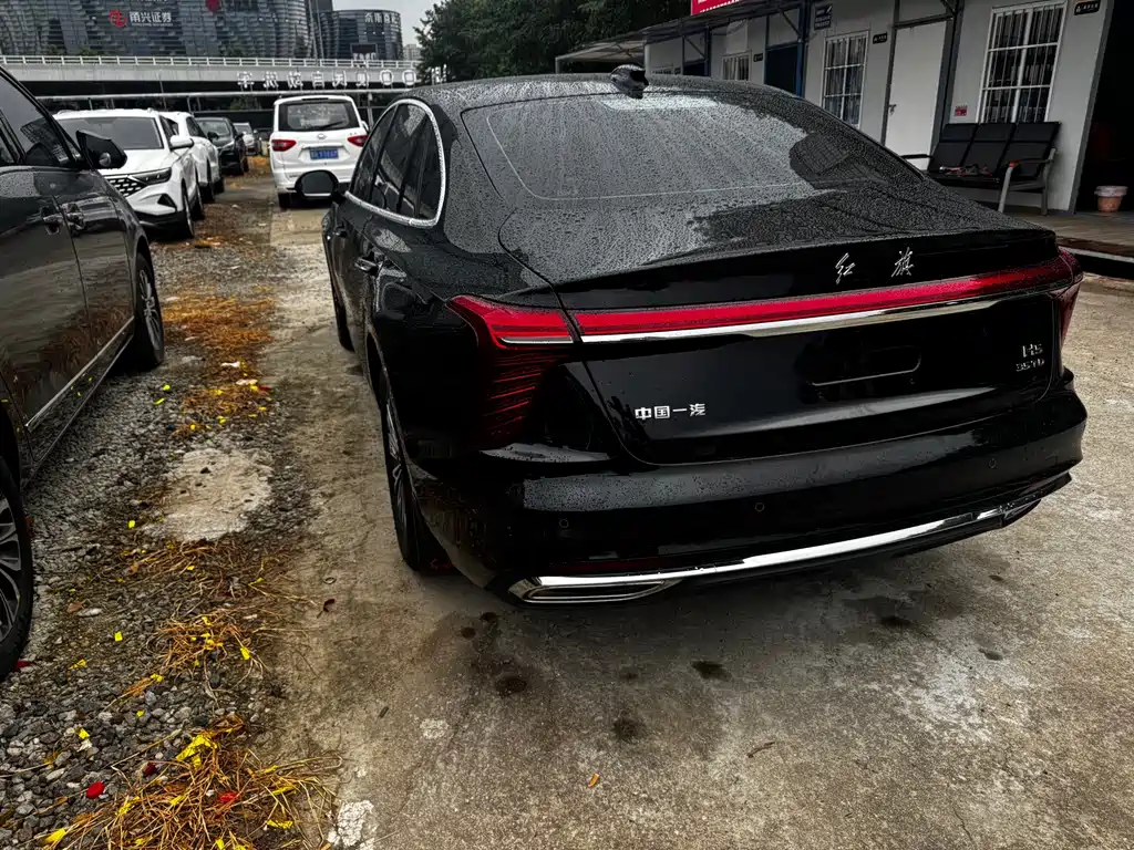 Hongqi Hongqi H5 — миниатюра 9