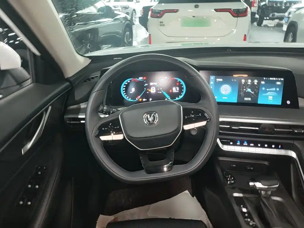 Changan CS35PLUS — миниатюра 11