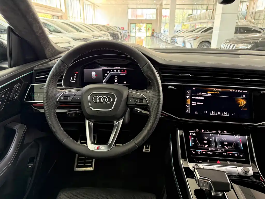 Audi Q8 — миниатюра 12