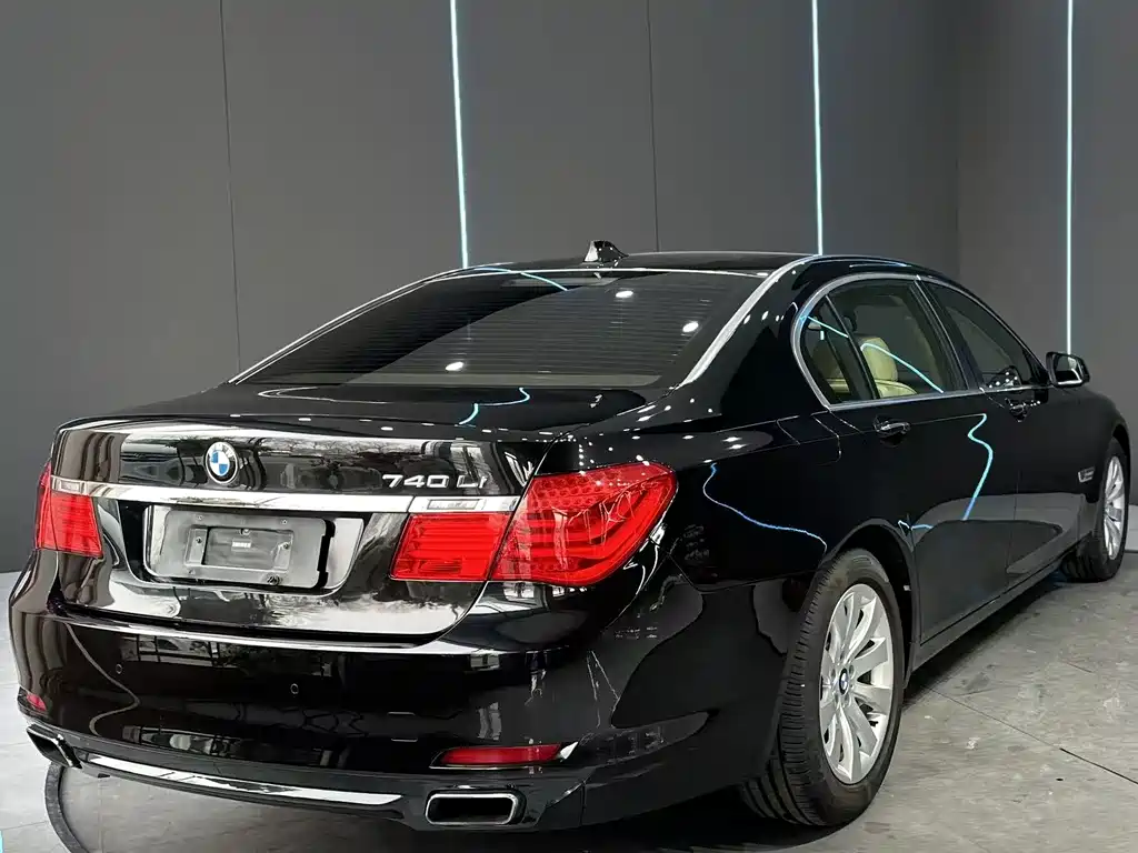 BMW 7 Series 7 2009 740Li Lead