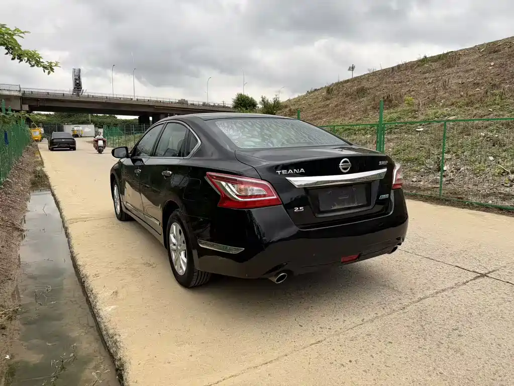 Nissan Teana — миниатюра 9