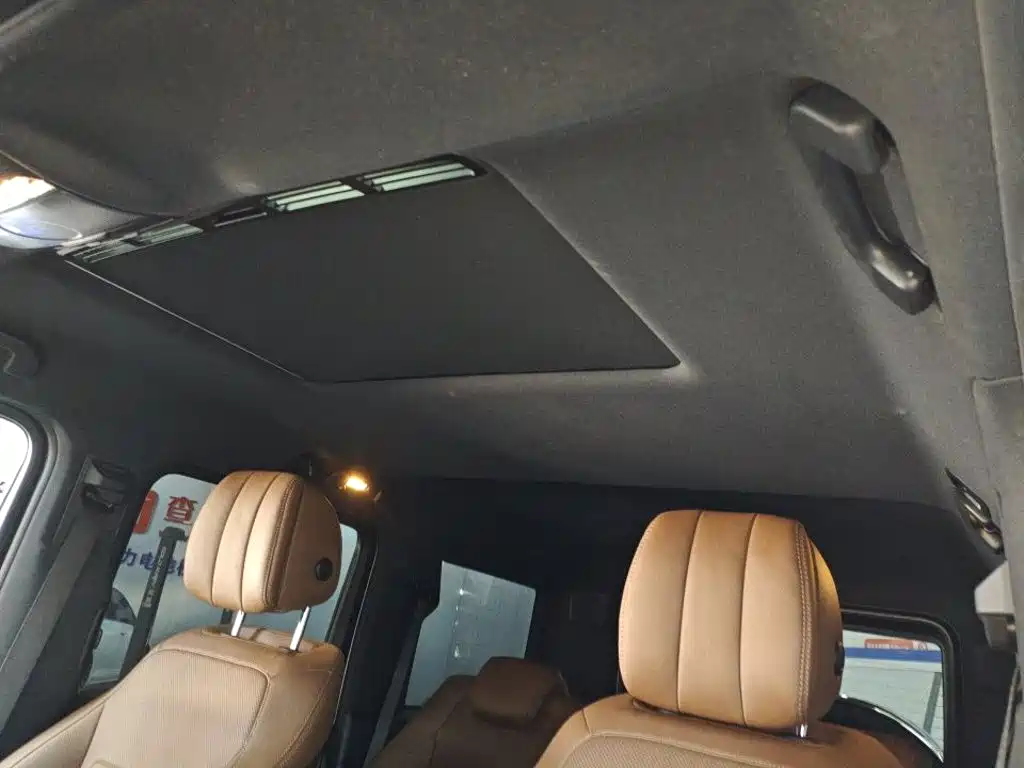 Mercedes-Benz G-Class — миниатюра 9