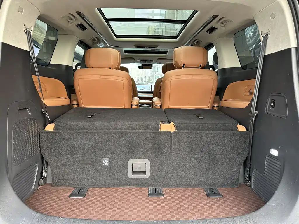 SAIC MAXUS EVERYONE 9