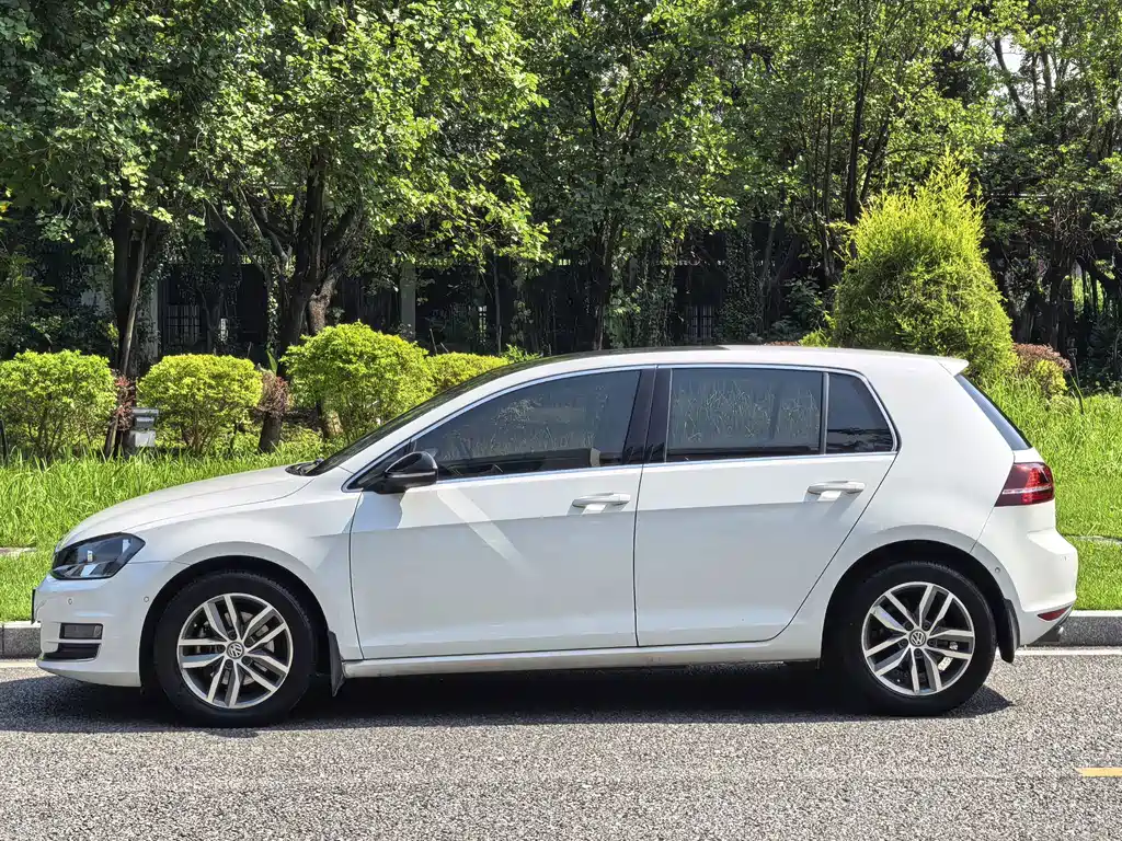 Volkswagen Golf — миниатюра 4