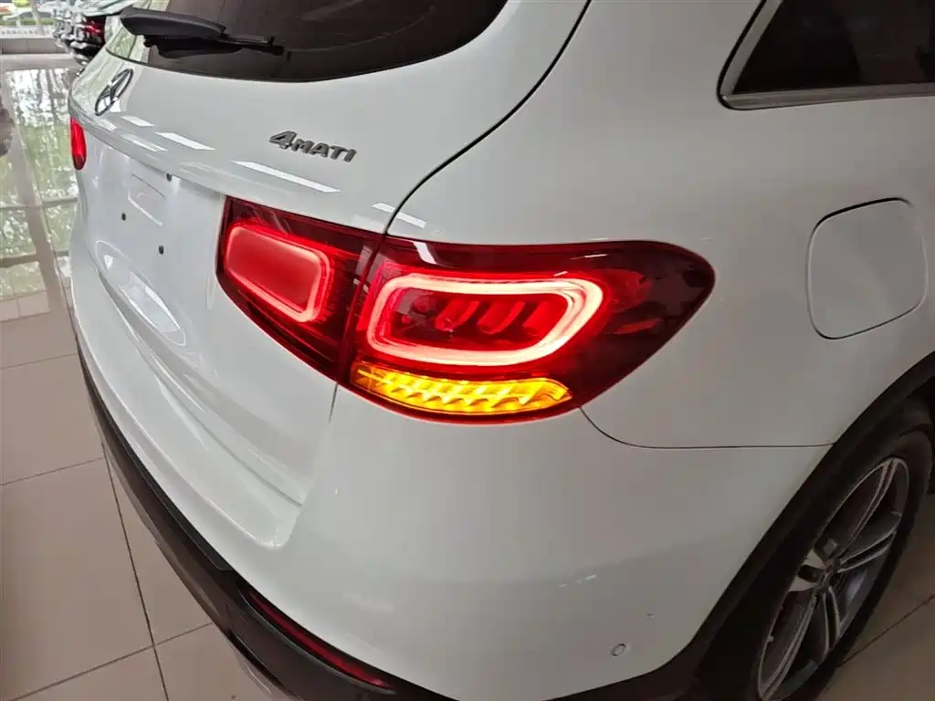 Mercedes-Benz GLC 2021 GLC 260 L 4MATIC