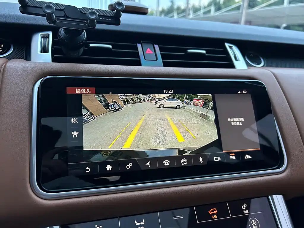 Land Rover Sport — миниатюра 15