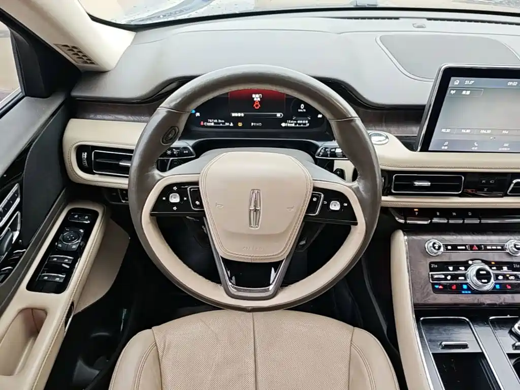 Lincoln Aviator (Import) — миниатюра 11