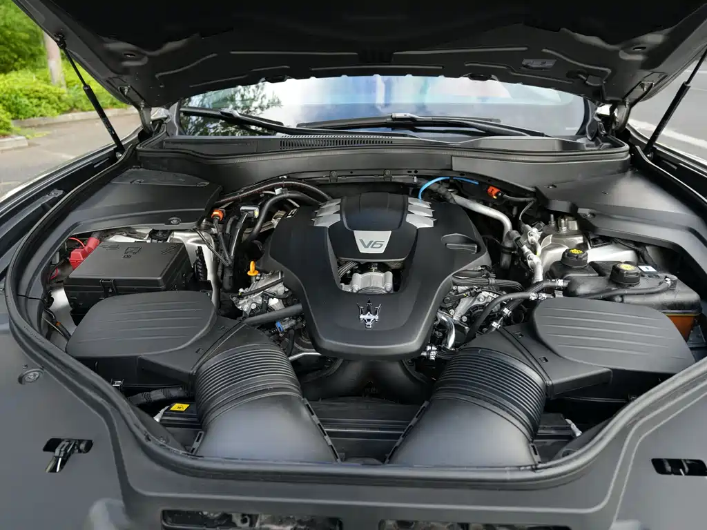 Maserati Levante — миниатюра 14