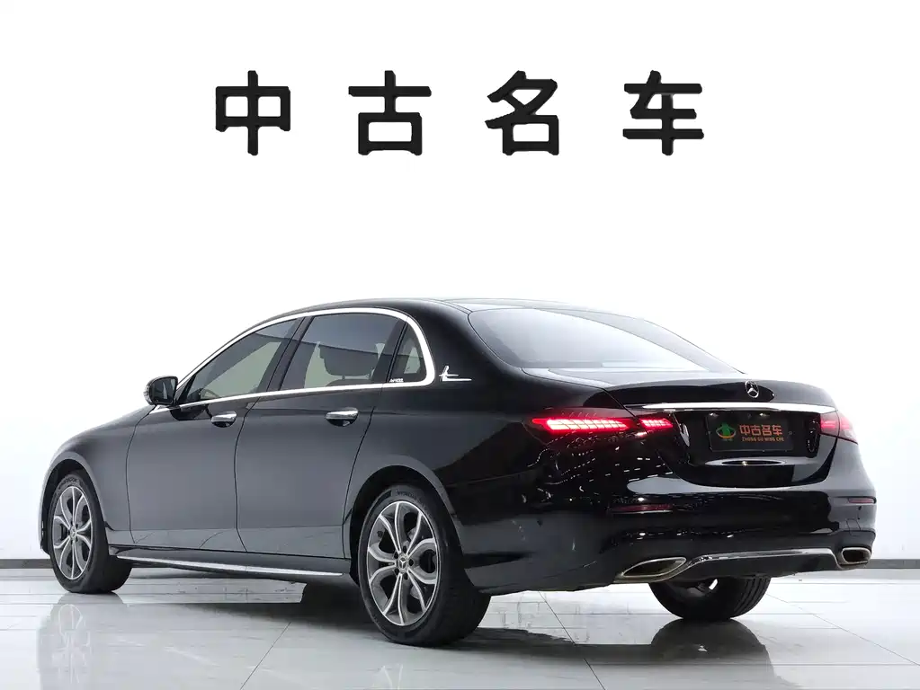 Mercedes-Benz E-Class — миниатюра 6