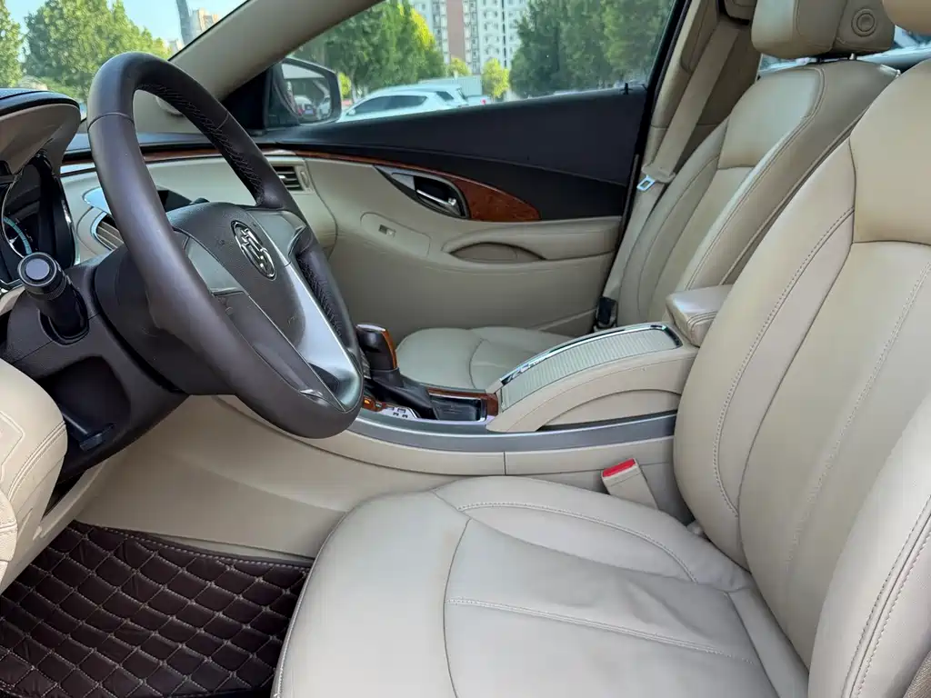 Buick LaCrosse — миниатюра 8