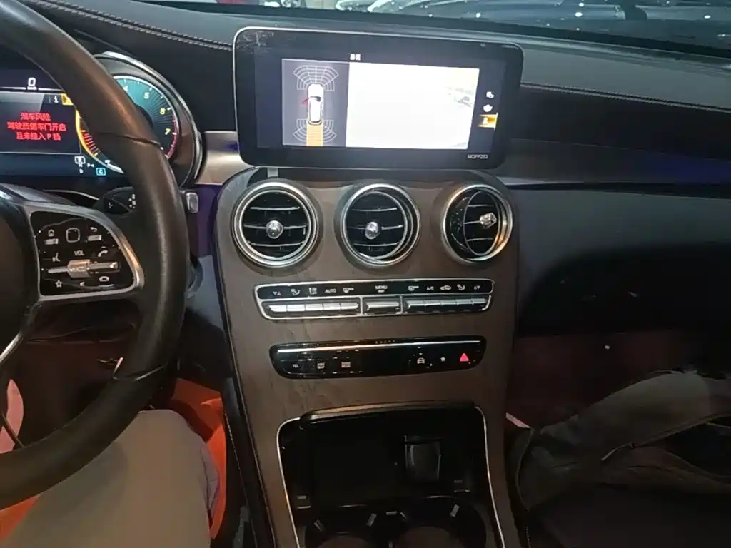 Mercedes-Benz GLC — миниатюра 13
