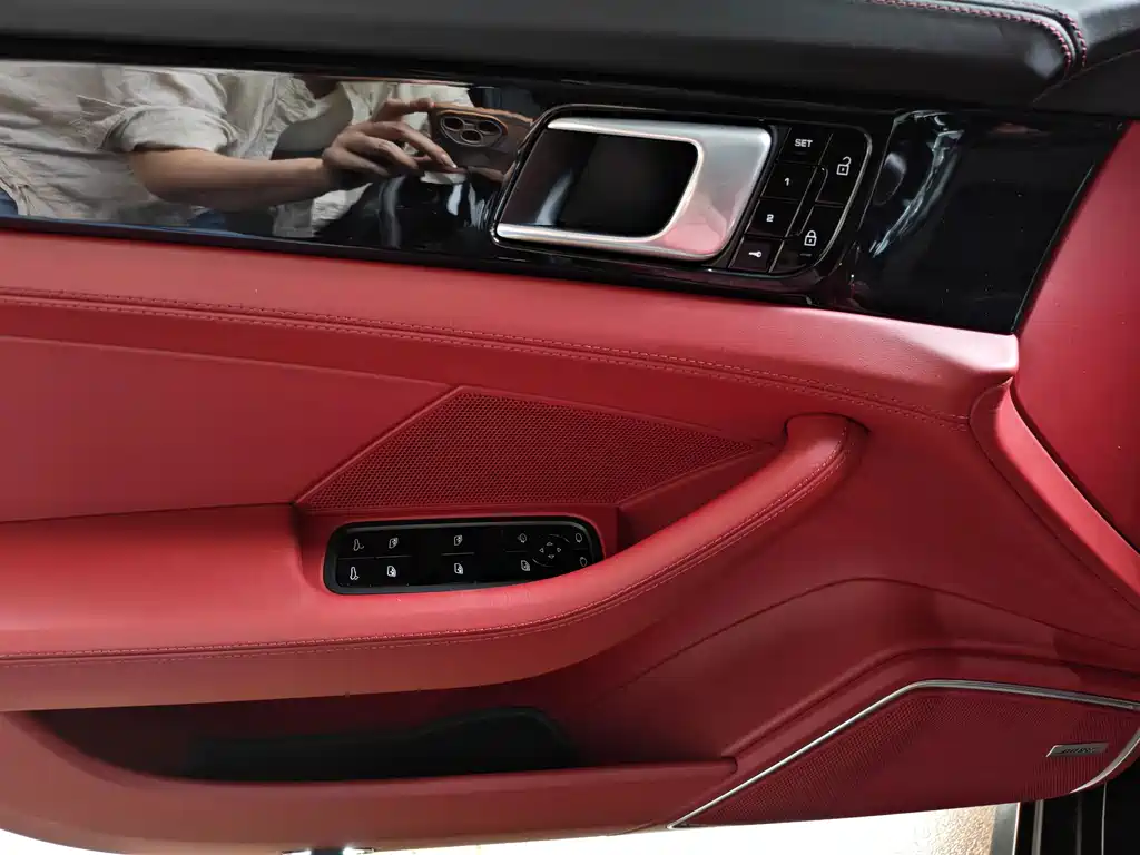 Porsche Panamera — миниатюра 9