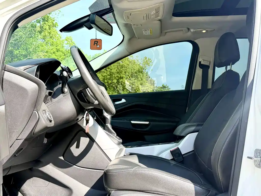 Ford Kuga — миниатюра 8