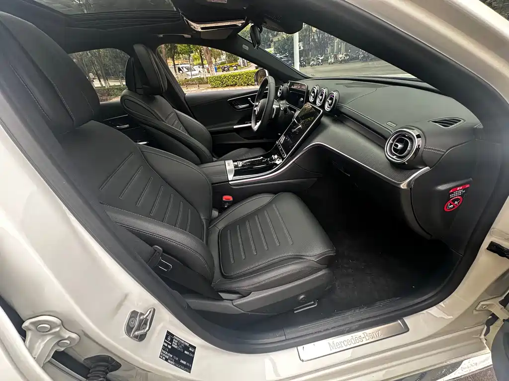 Mercedes-Benz C-Class — миниатюра 10