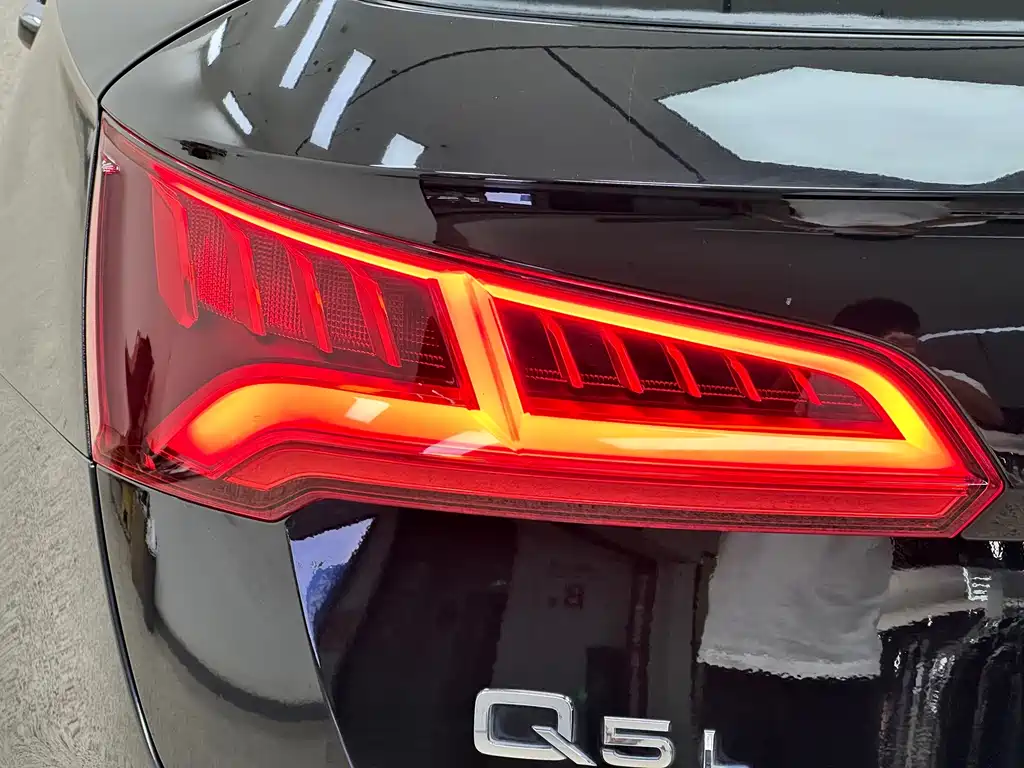 Audi Q5L — миниатюра 12
