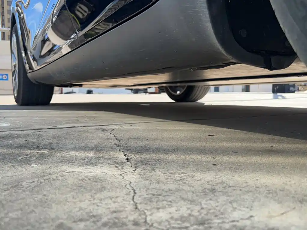 Tesla Model Y — миниатюра 3