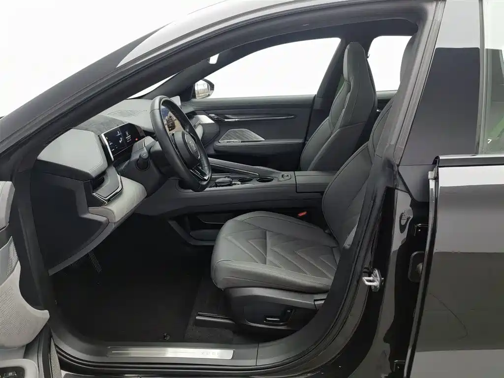 ZEEKR EXTREME KRYPTON 001