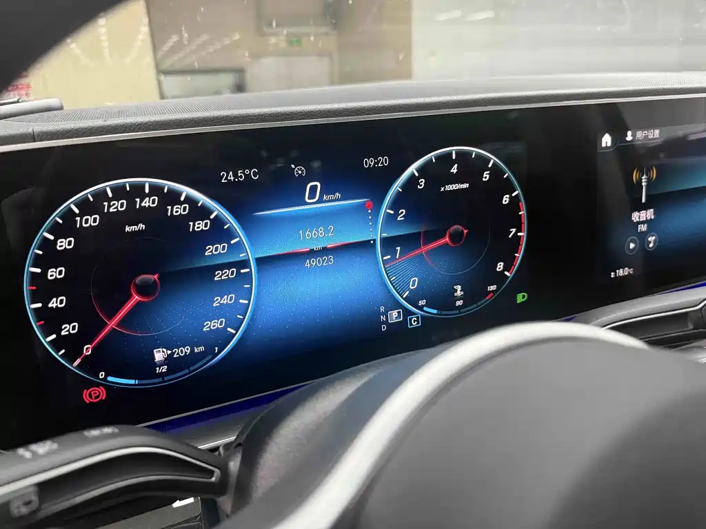 Mercedes-Benz GLE (Import) — миниатюра 12