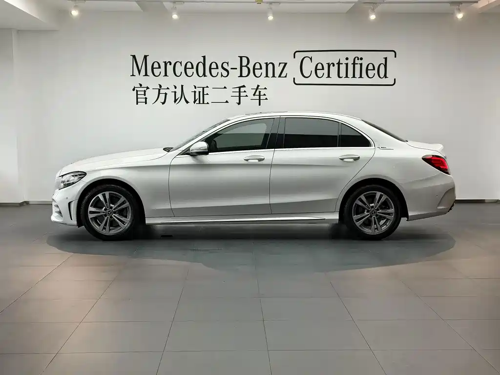 Mercedes-Benz C-Class — миниатюра 4