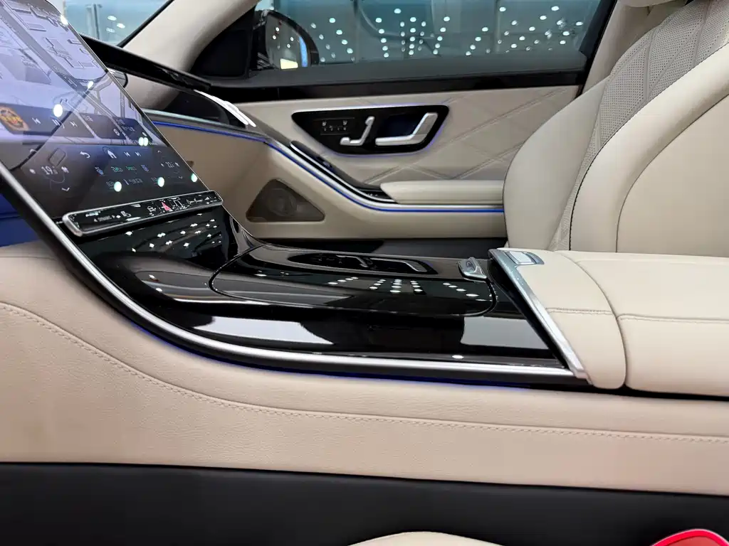 Mercedes-Benz S-Class — миниатюра 18