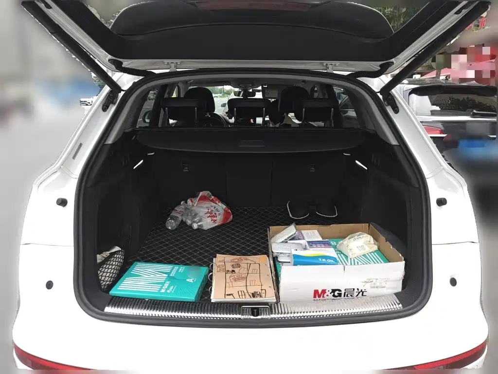 Audi Q5L — миниатюра 10