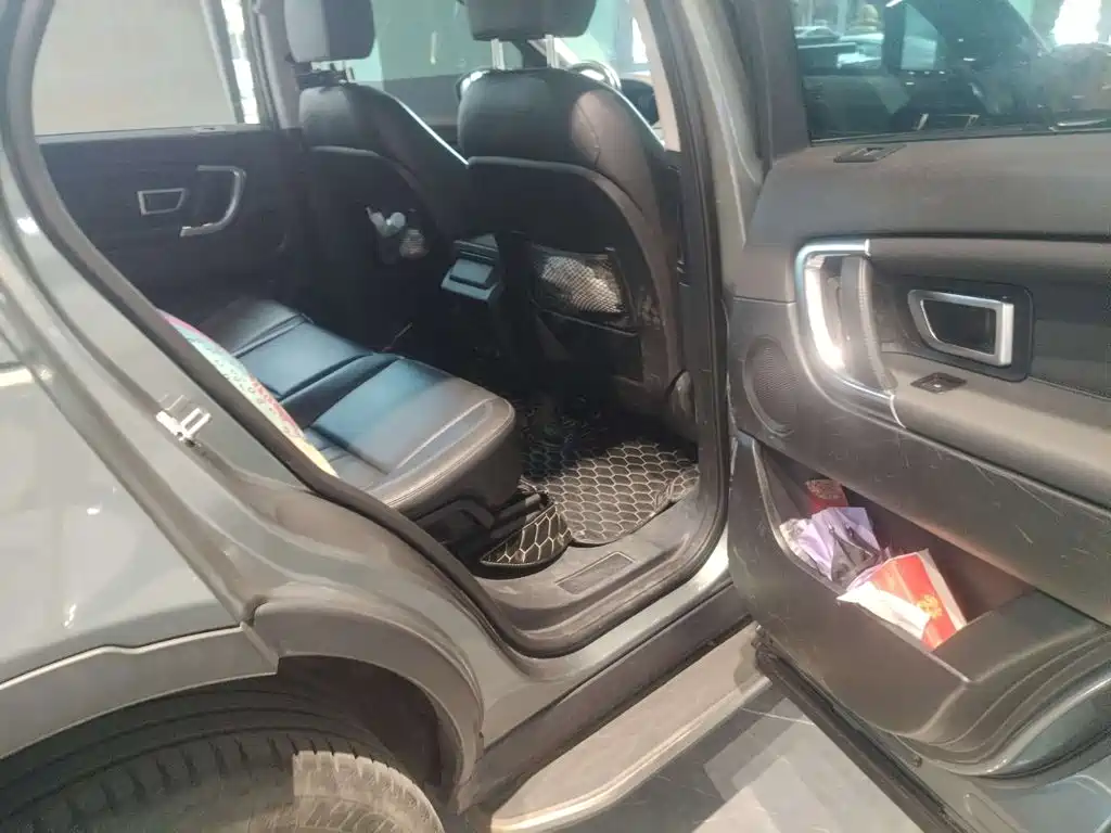 Land Rover Discovery Sport — миниатюра 16