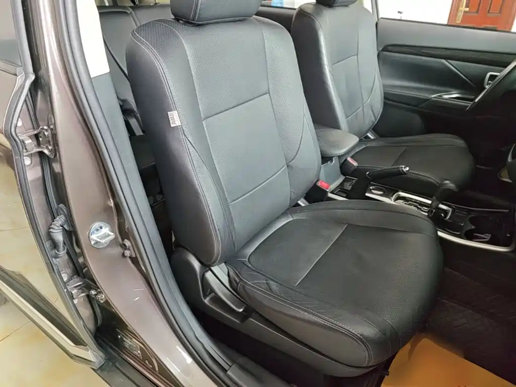 Mitsubishi Outlander — миниатюра 25