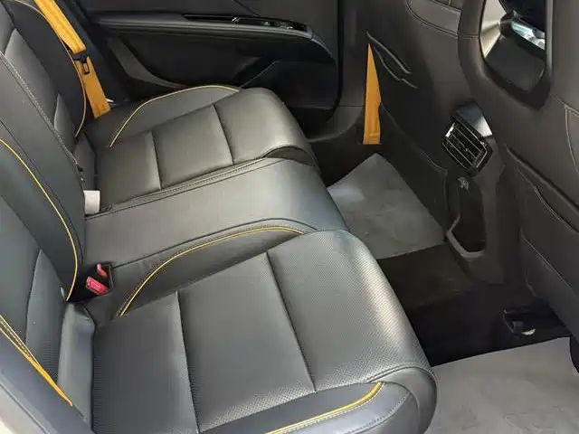 MG MG5 Scorpio — миниатюра 5