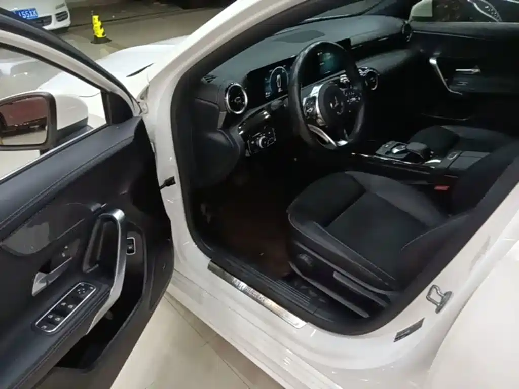 Mercedes-Benz A-Class — миниатюра 16