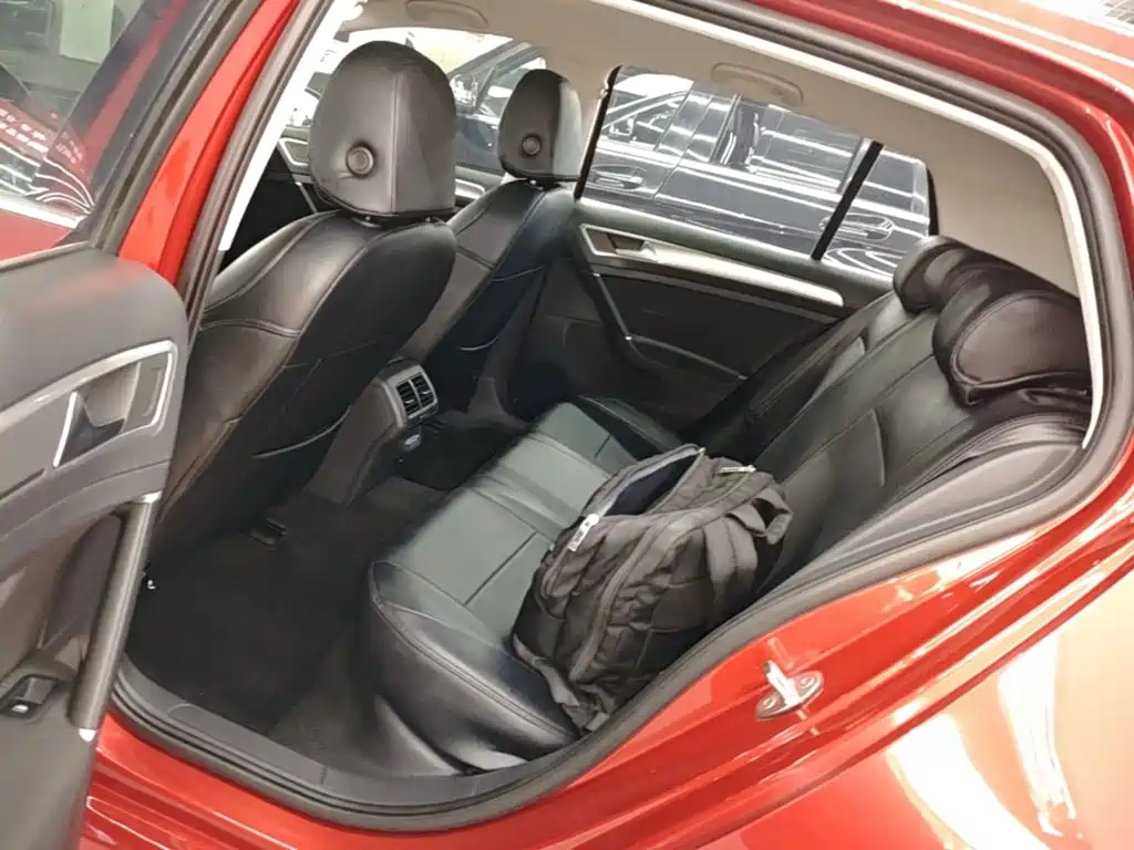 Volkswagen Golf — миниатюра 17