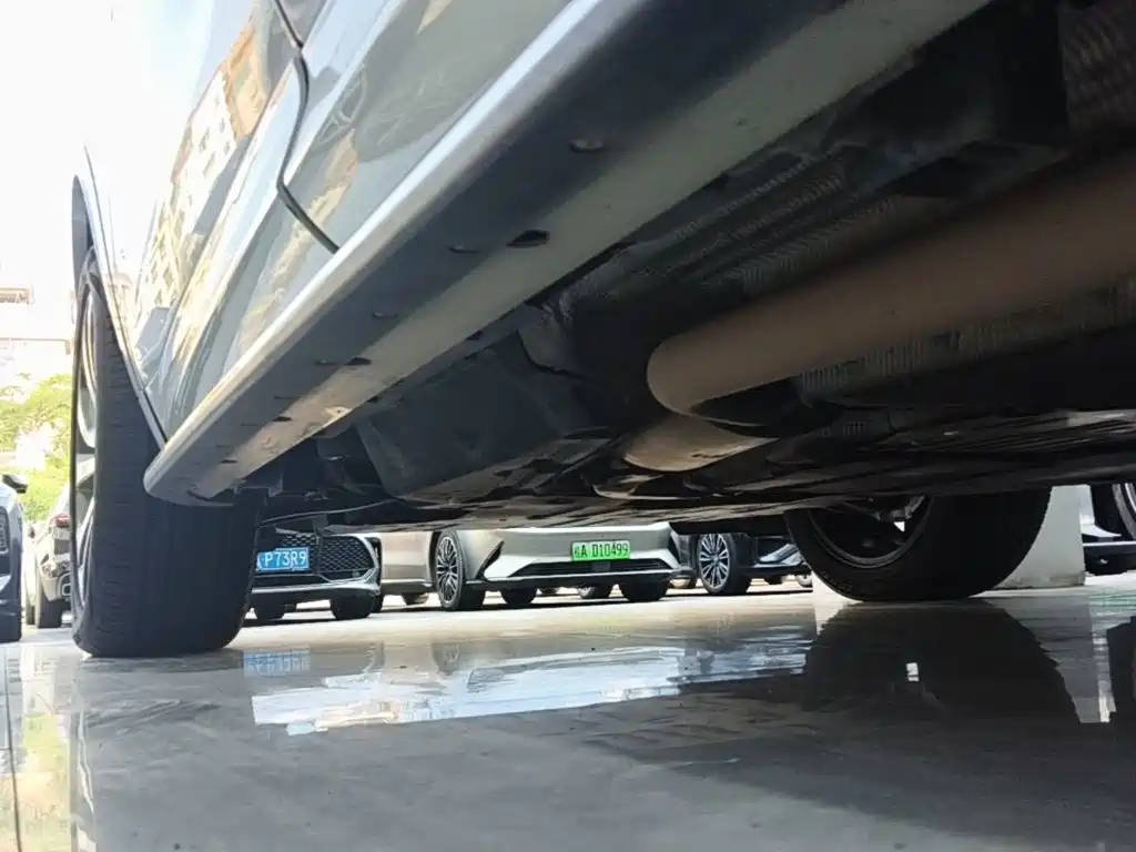 Land Rover Discovery Sport Hybrid — миниатюра 22