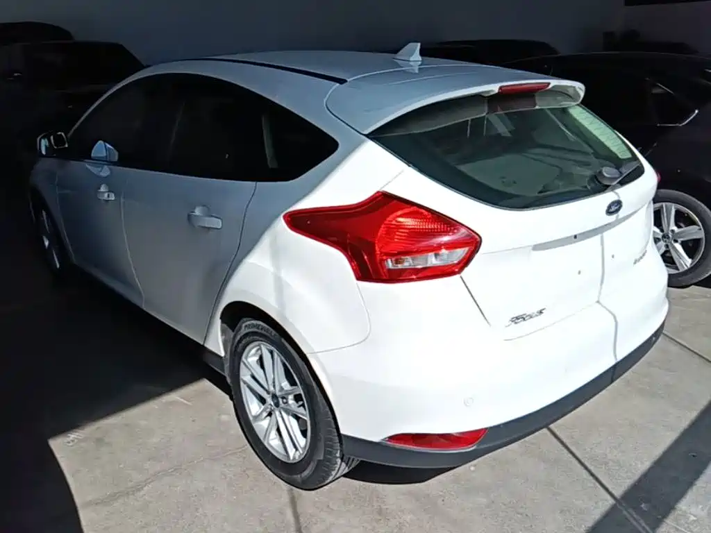 Ford Focus — миниатюра 5