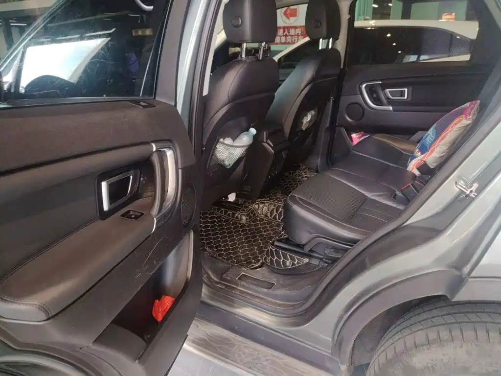 Land Rover Discovery Sport — миниатюра 17