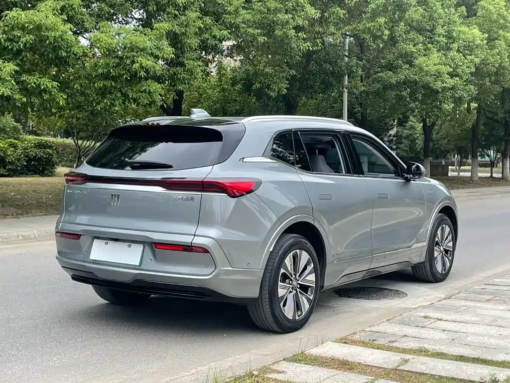Buick E5 — миниатюра 9