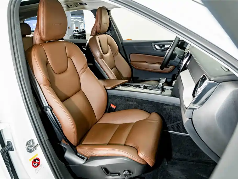 Volvo XC60 — миниатюра 19