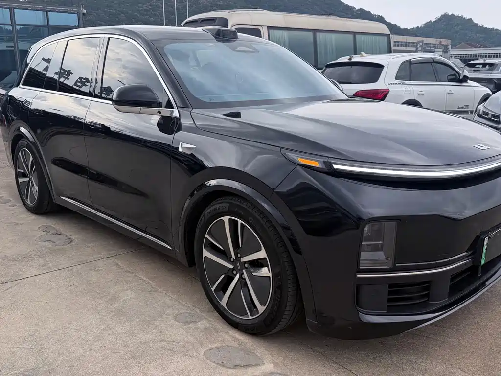 Li Auto Li L8 — миниатюра 3