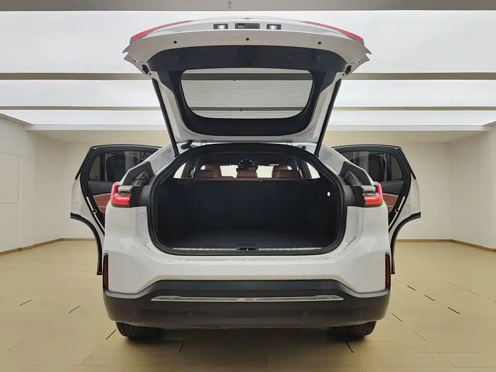 NIO EC6 — миниатюра 25