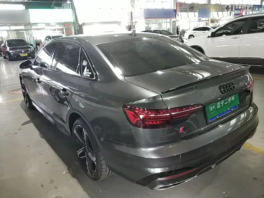 Audi A4L — миниатюра 5