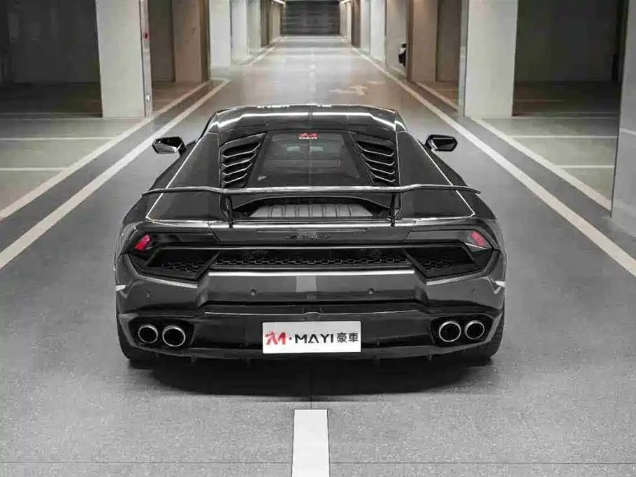 LAMBORGHINI HURACÁN