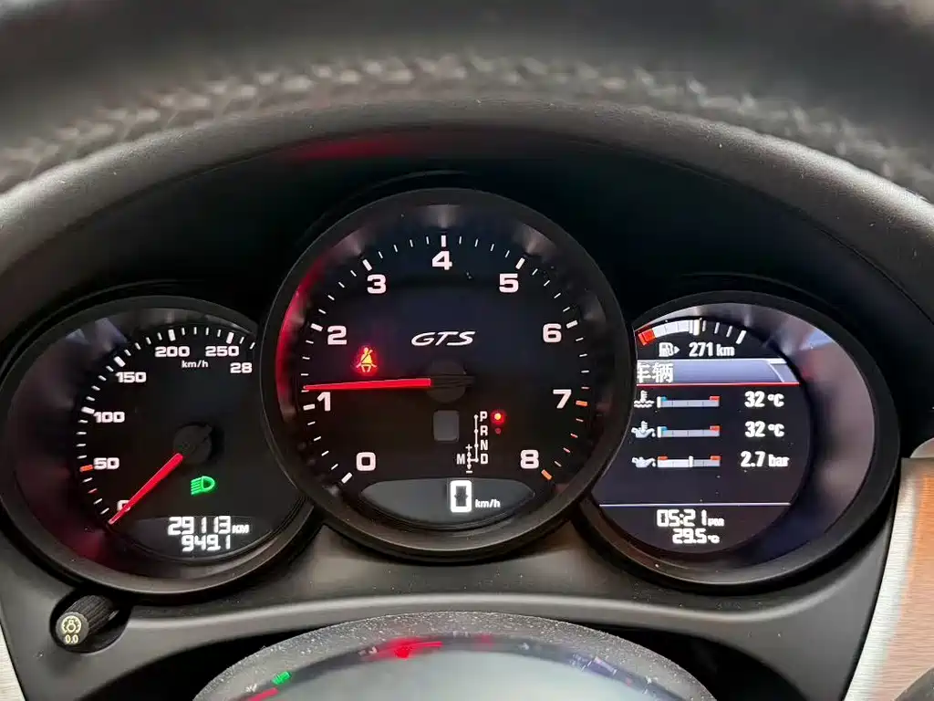 Porsche Macan — миниатюра 5