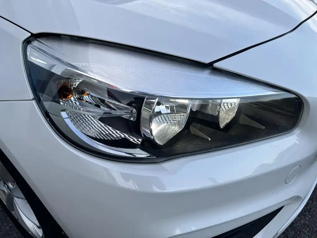 BMW 2 SERIES STATION WAGON