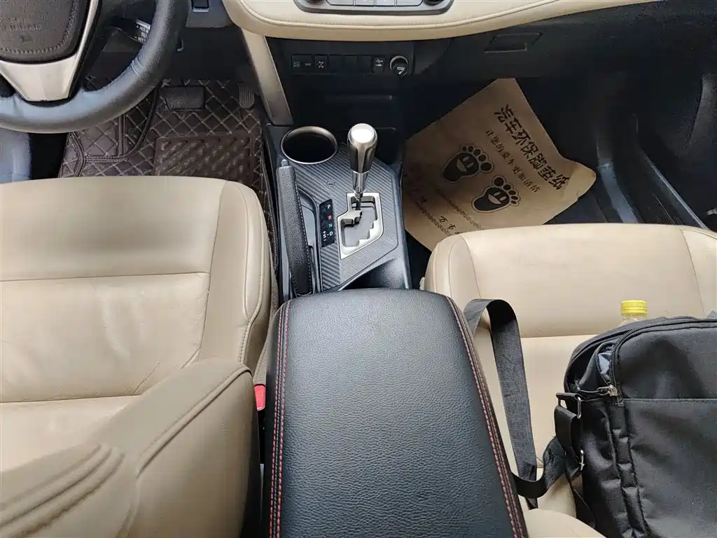 Toyota RAV4 2013 2.5L AT Elite