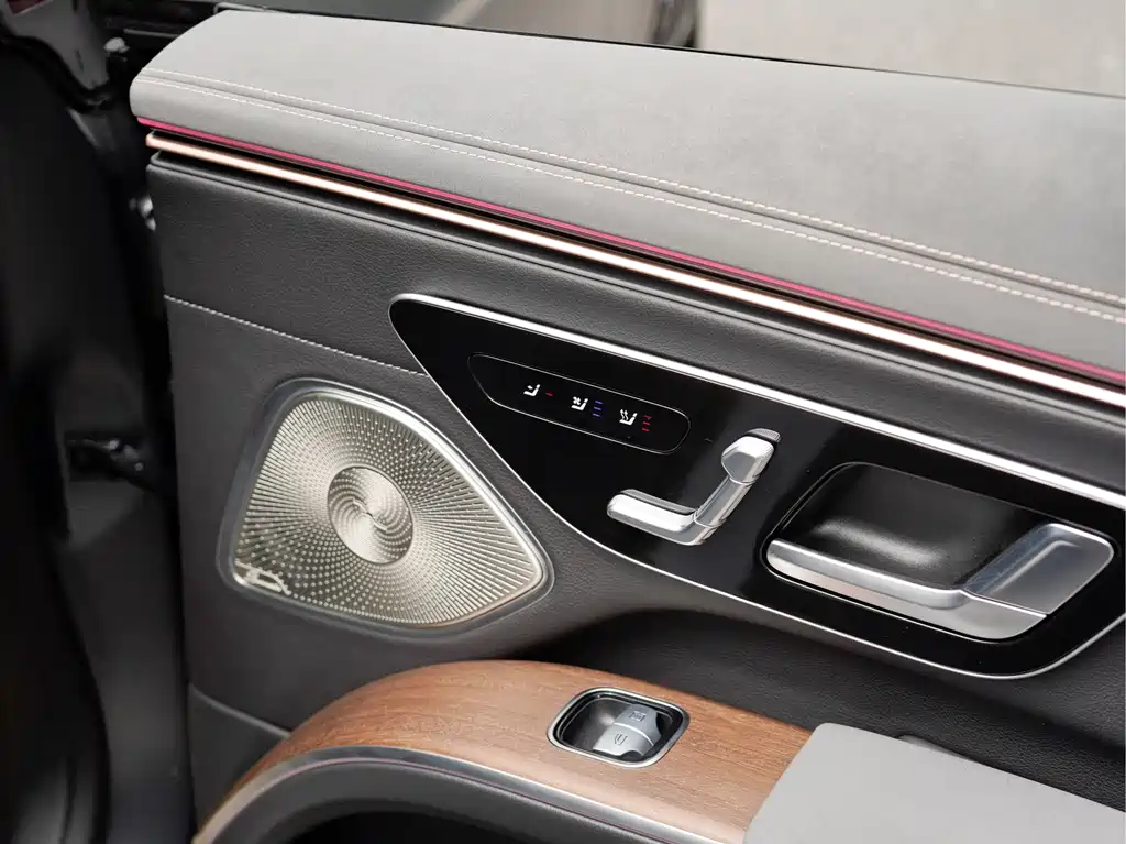 Mercedes-Benz EQS — миниатюра 16