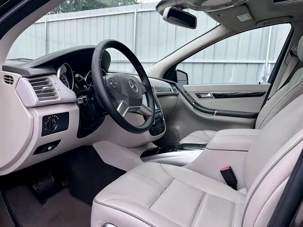 Mercedes-Benz R-Class — миниатюра 9