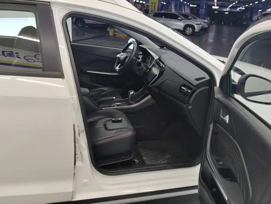 Chery Tiggo 3x — миниатюра 8